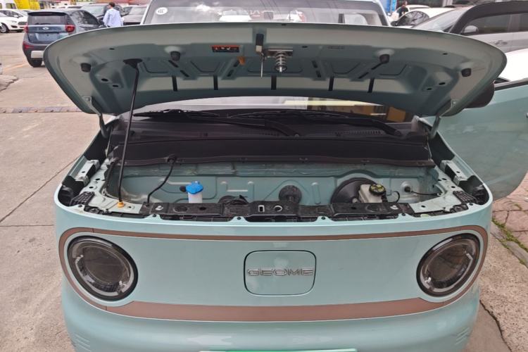 Used Geely Galaxy Panda 2023 Panda Mini 200km Endurance Bear Engine Bay