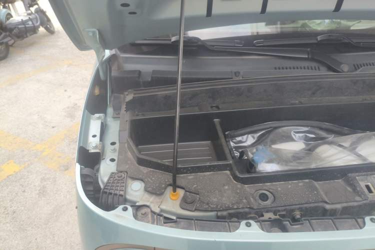 Used Geely Galaxy Panda 2023 Panda Mini 200km Endurance Bear Engine Bay Right