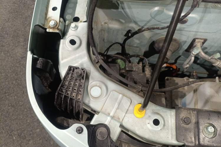 Used Geely Galaxy Panda 2023 Panda Mini 200km Endurance Bear Engine Bay Right