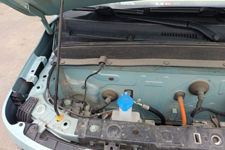 Used Geely Galaxy Panda 2023 Panda Mini 200km Endurance Bear Engine Bay Right