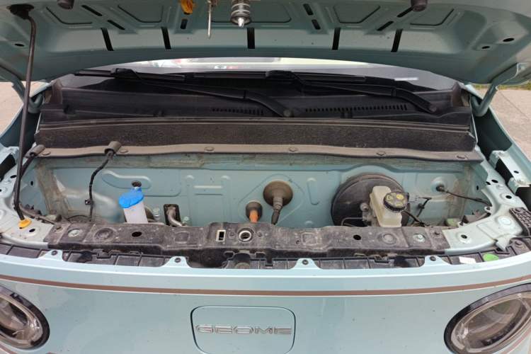 Used Geely Galaxy Panda 2023 Panda Mini 200km Endurance Bear Engine Bay