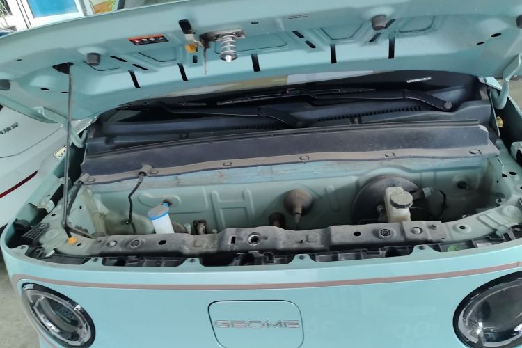 Used Geely Galaxy Panda 2023 Panda Mini 200km Endurance Bear Engine Bay