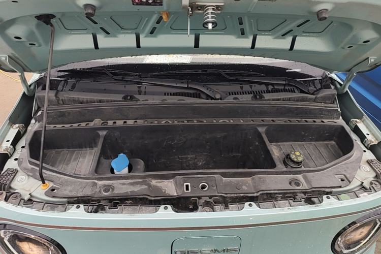 Used Geely Galaxy Panda 2023 Panda Mini 200km Endurance Bear Engine Bay