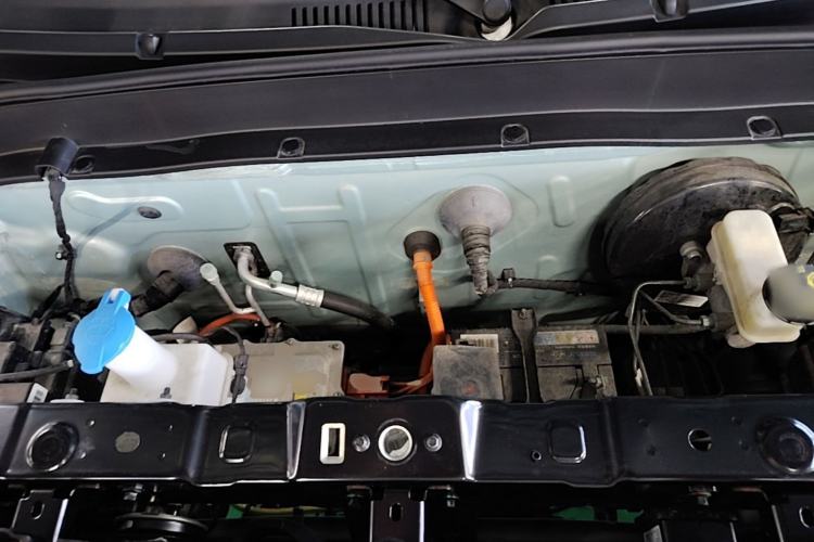 Used Geely Galaxy Panda 2023 Panda Mini 200km Endurance Bear Engine Bay