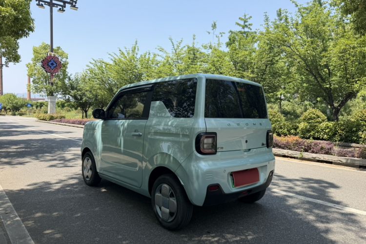 Used Geely Galaxy Panda 2023 Panda Mini 200km Endurance Bear Exterior 1
