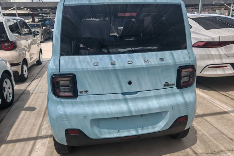 Used Geely Galaxy Panda 2023 Panda Mini 200km Endurance Bear Exterior 4