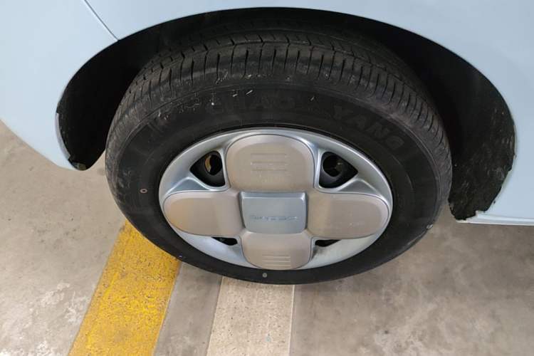 Used Geely Galaxy Panda 2023 Panda Mini 200km Endurance Bear Exterior 4