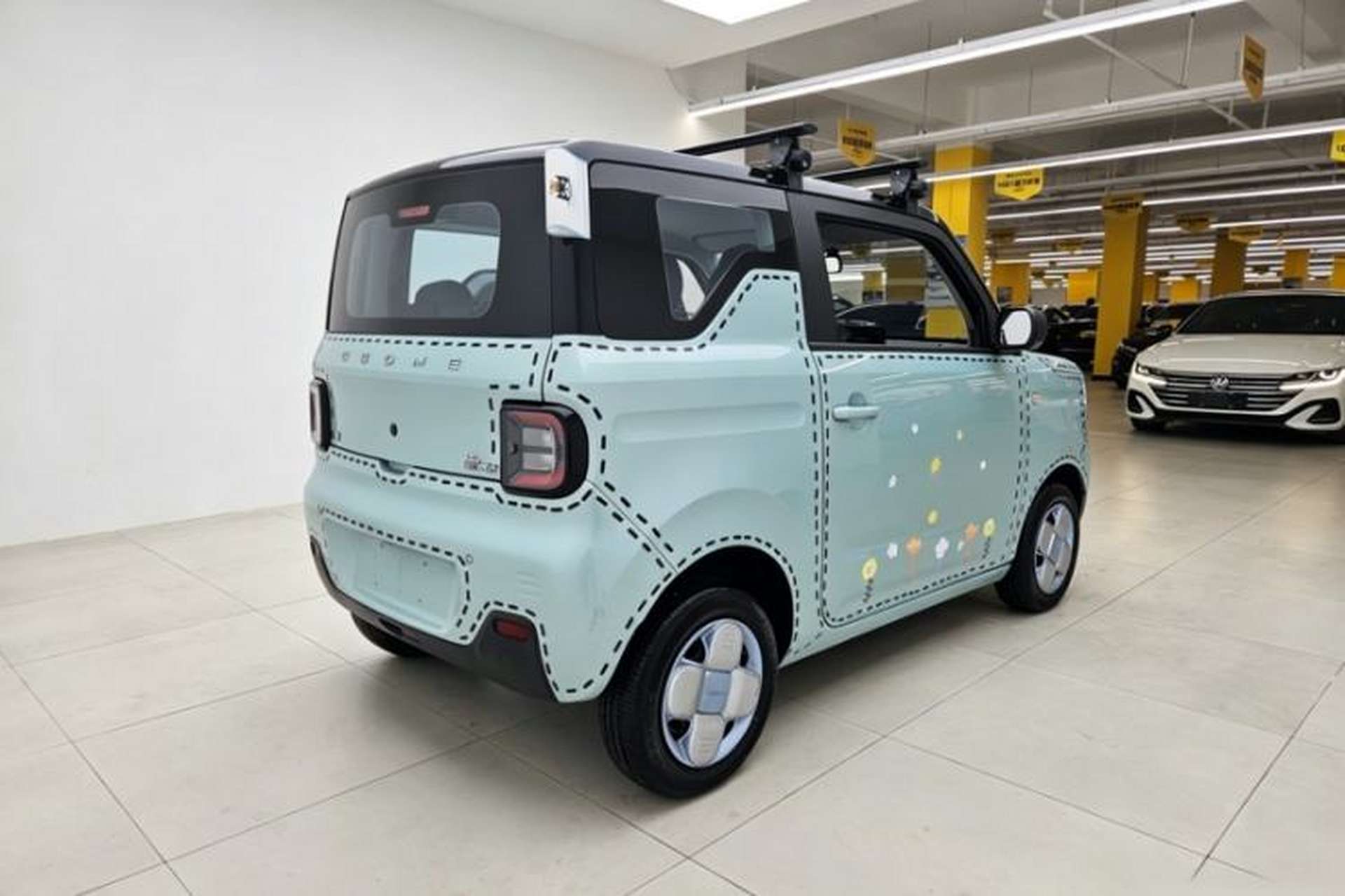 Used Geely Galaxy Panda 2023 Panda Mini 200km Endurance Bear Exterior 4