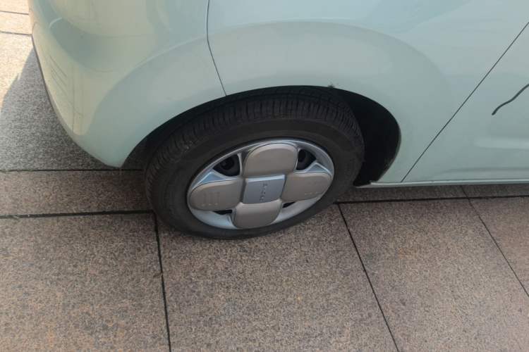 Used Geely Galaxy Panda 2023 Panda Mini 200km Endurance Bear Exterior 4