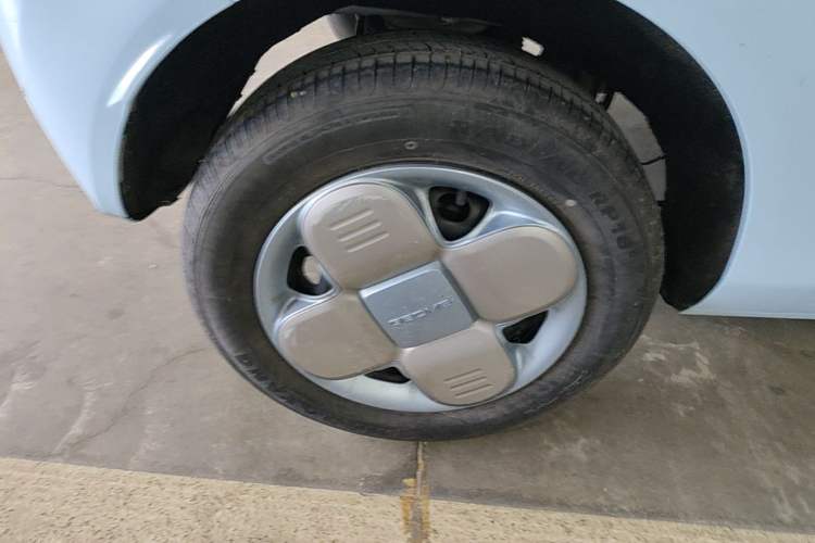 Used Geely Galaxy Panda 2023 Panda Mini 200km Endurance Bear Exterior 5