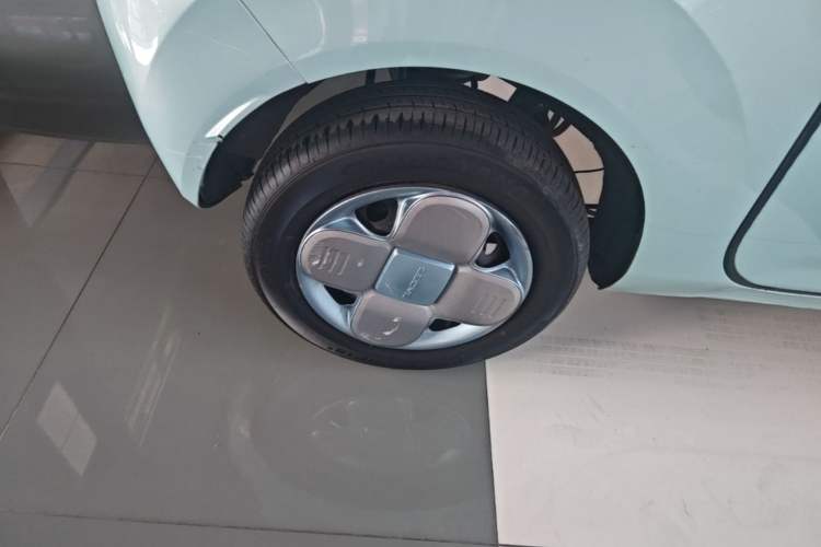 Used Geely Galaxy Panda 2023 Panda Mini 200km Endurance Bear Exterior 5