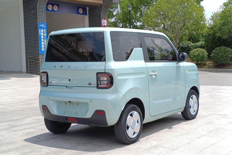 Used Geely Galaxy Panda 2023 Panda Mini 200km Endurance Bear Exterior 6