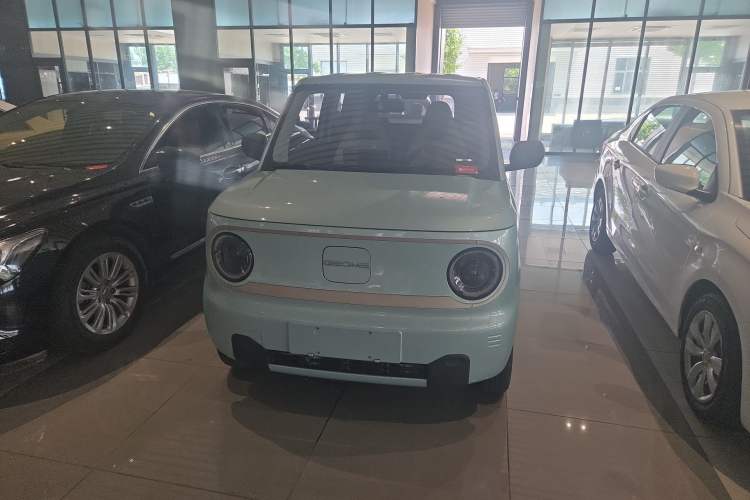 Used Geely Galaxy Panda 2023 Panda Mini 200km Endurance Bear Exterior 6