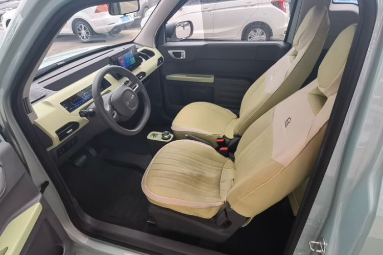 Used Geely Galaxy Panda 2023 Panda Mini 200km Endurance Bear Exterior 7