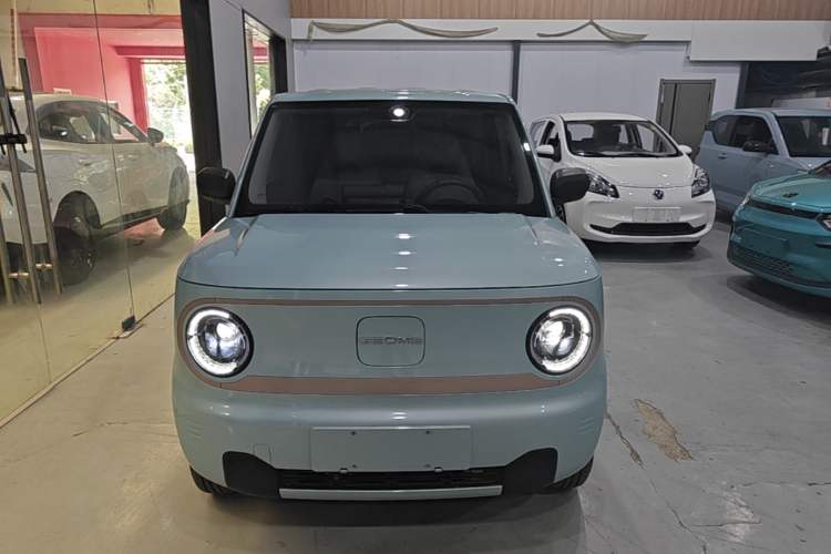 Used Geely Galaxy Panda 2023 Panda Mini 200km Endurance Bear Front