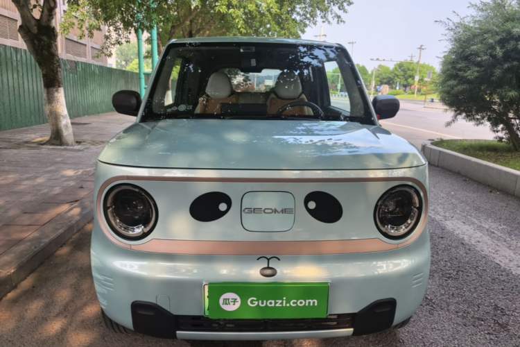 Used Geely Galaxy Panda 2023 Panda Mini 200km Endurance Bear Front