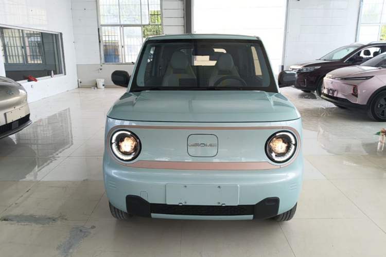 Used Geely Galaxy Panda 2023 Panda Mini 200km Endurance Bear Front