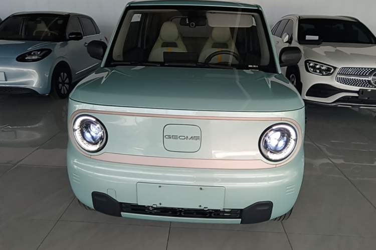 Used Geely Galaxy Panda 2023 Panda Mini 200km Endurance Bear Front