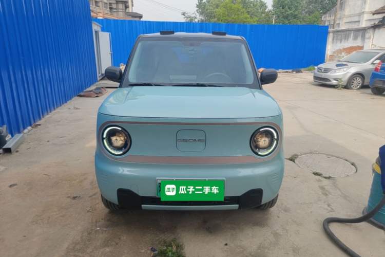 Used Geely Galaxy Panda 2023 Panda Mini 200km Endurance Bear Front