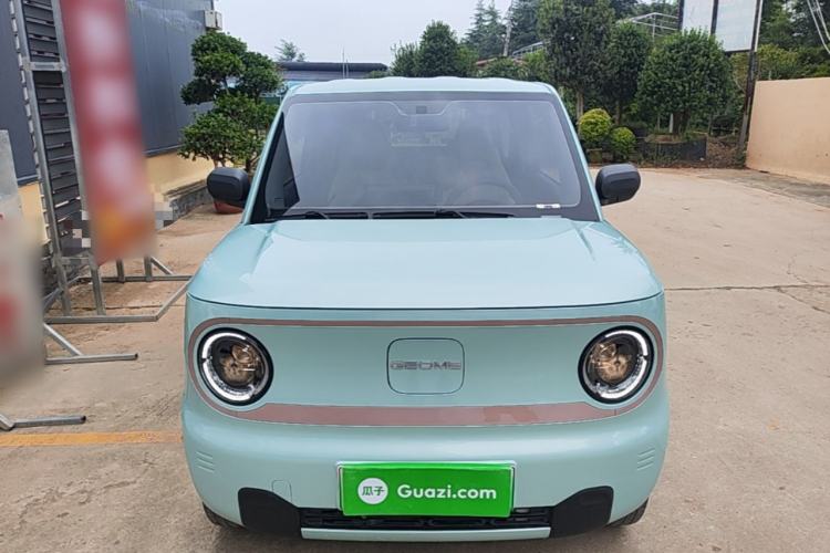 Used Geely Galaxy Panda 2023 Panda Mini 120km Cute Bear Front