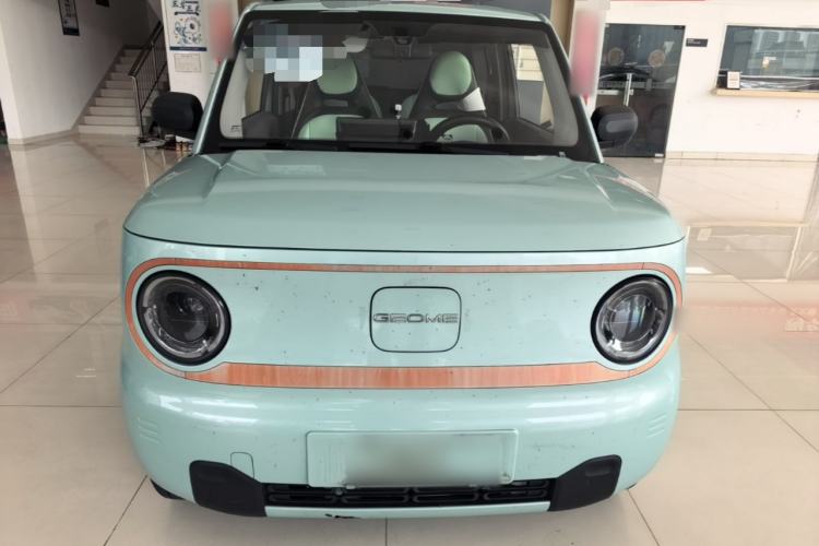 Used Geely Galaxy Panda 2023 Panda Mini 200km Endurance Bear Front