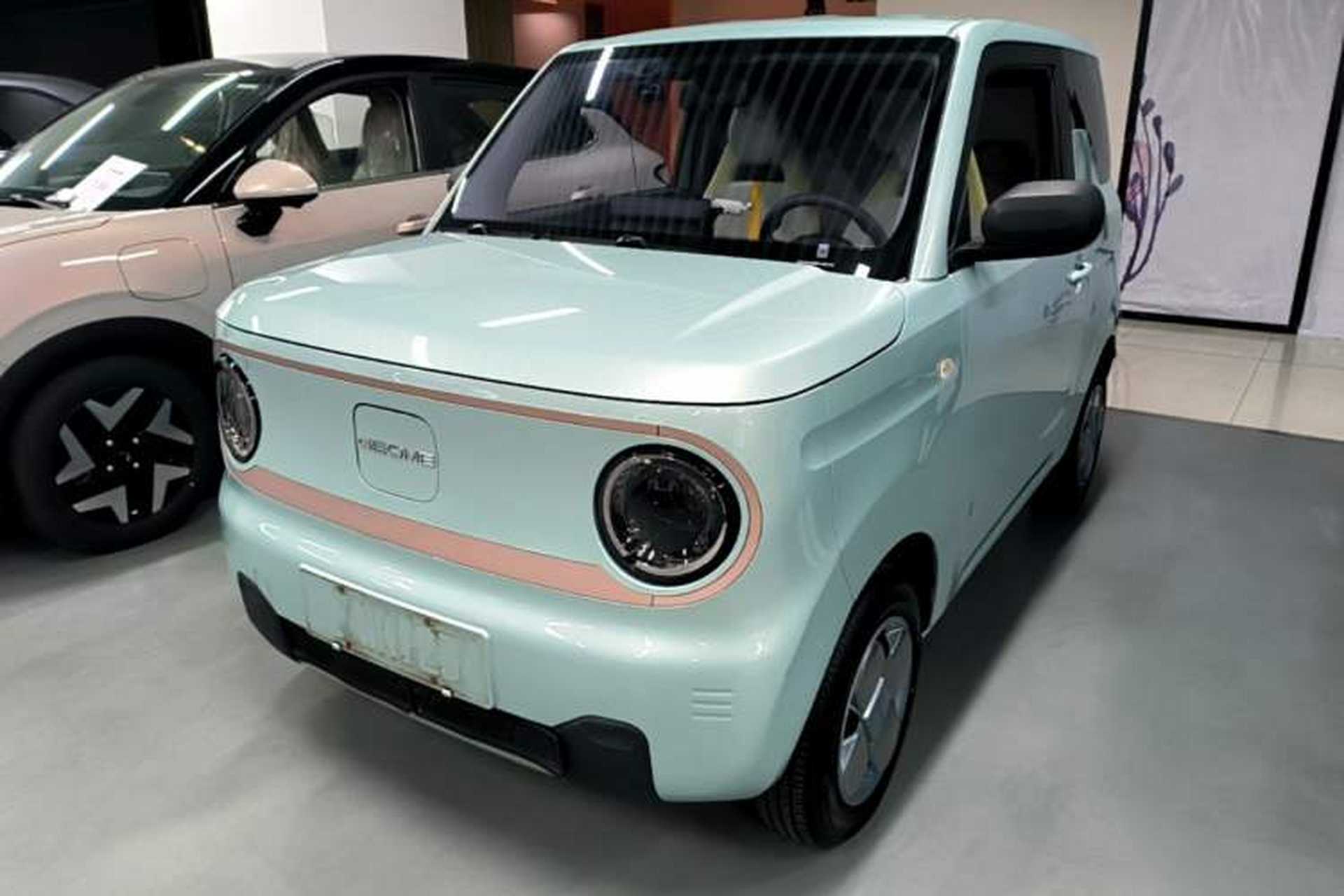 Used Geely Galaxy Panda 2023 Panda Mini 200km Endurance Bear Front Left 45 Deg