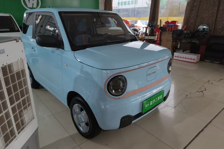 Used Geely Galaxy Panda 2023 Panda Mini 200km Endurance Bear Front Right 45 Deg