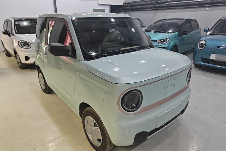Used Geely Galaxy Panda 2023 Panda Mini 200km Endurance Bear Front Right 45 Deg