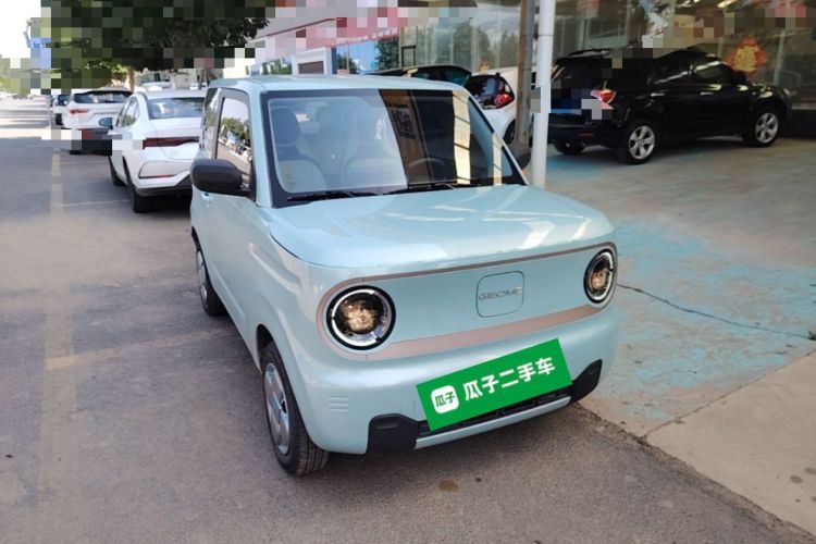 Used Geely Galaxy Panda 2023 Panda Mini 120km Super Cute Bear Front Right 45 Deg