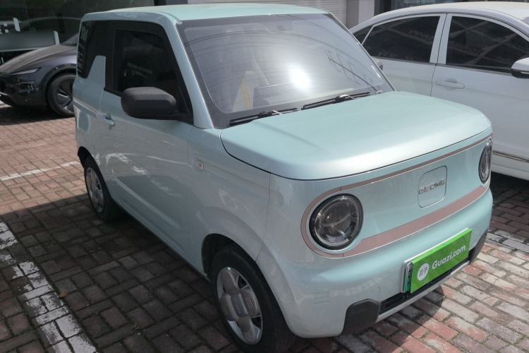 Used Geely Galaxy Panda 2023 Panda Mini 200km Endurance Bear Front Right 45 Deg