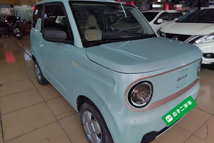 Used Geely Galaxy Panda 2023 Panda Mini 200km Endurance Bear Front Right 45 Deg