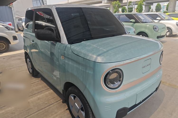 Used Geely Galaxy Panda 2023 Panda Mini 200km Endurance Bear Front Right 45 Deg