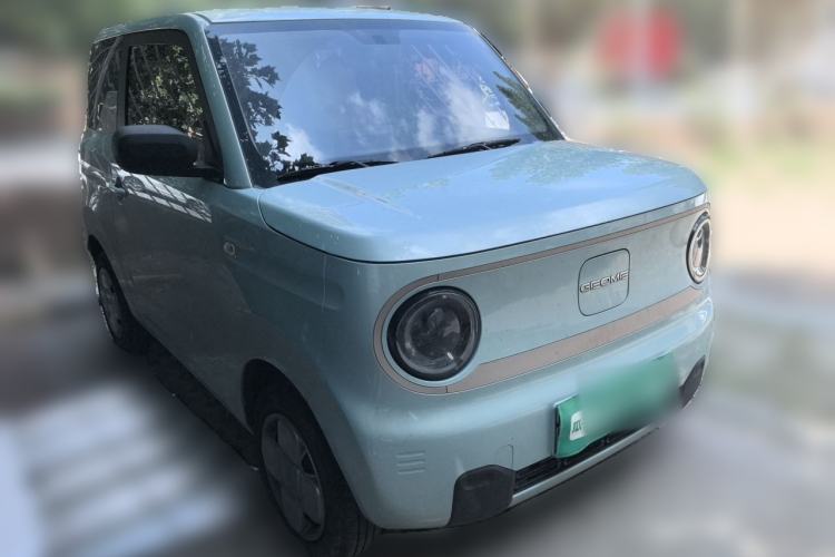 Used Geely Galaxy Panda 2023 Panda Mini 200km Endurance Bear Front Right 45 Deg