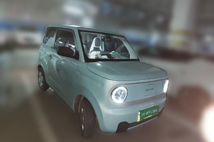 Used Geely Galaxy Panda 2023 Panda Mini 120km Super Cute Bear Front Right 45 Deg