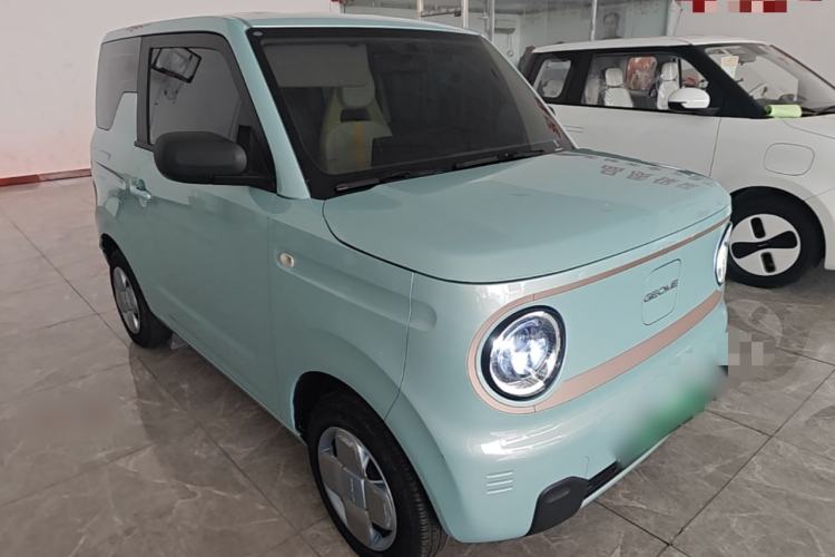 Used Geely Galaxy Panda 2023 Panda Mini 200km Endurance Bear Front Right 45 Deg