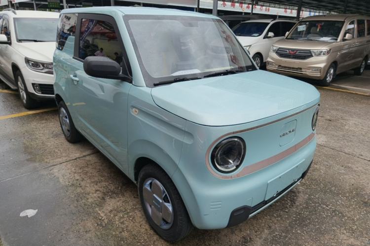 Used Geely Galaxy Panda 2023 Panda Mini 200km Endurance Bear Front Right 45 Deg