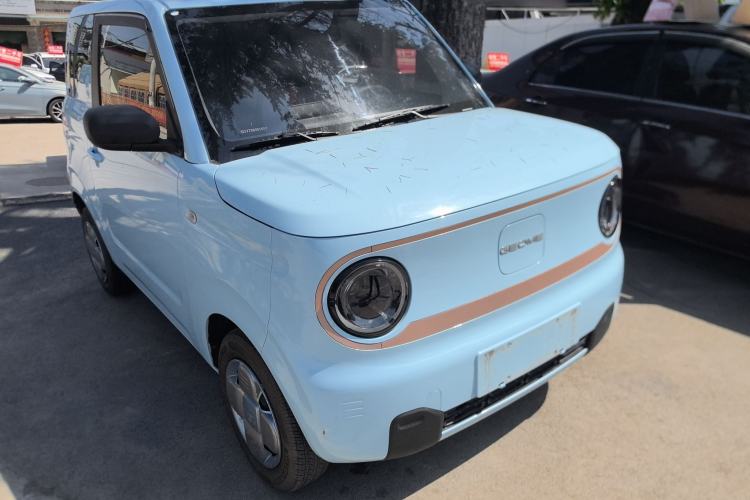 Used Geely Galaxy Panda 2023 Panda Mini 200km Endurance Bear Front Right 45 Deg