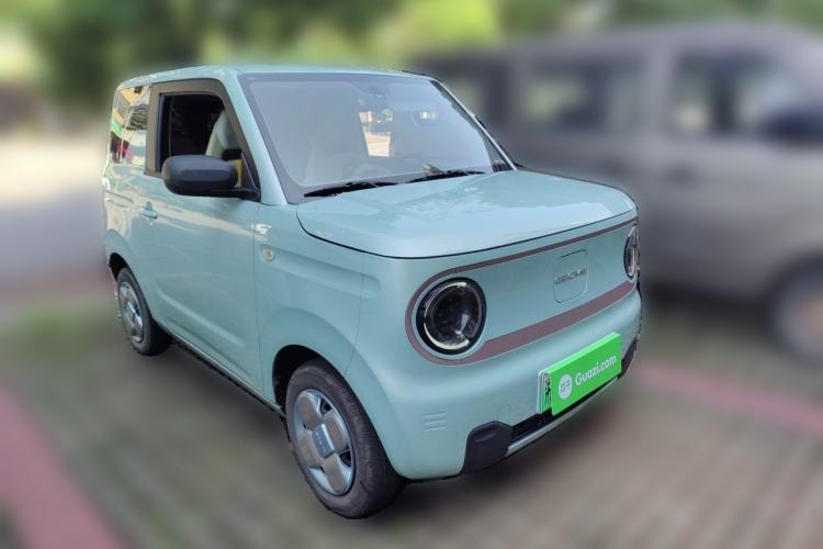 Used Geely Galaxy Panda 2023 Panda Mini 200km Endurance Bear Front Right 45 Deg