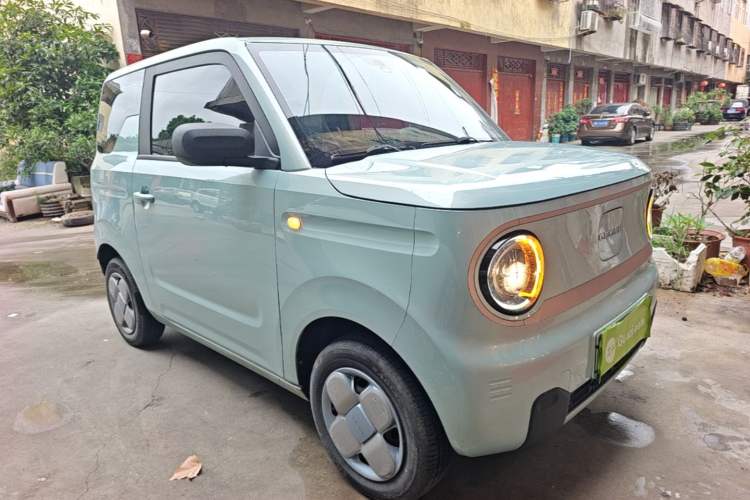Used Geely Galaxy Panda 2023 Panda Mini 200km Endurance Bear Front Right 45 Deg