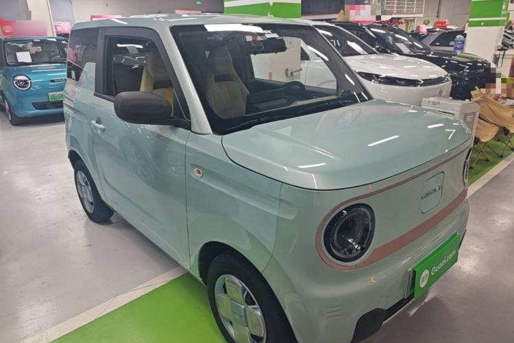 Used Geely Galaxy Panda 2023 Panda Mini 200km Endurance Bear Front Right 45 Deg