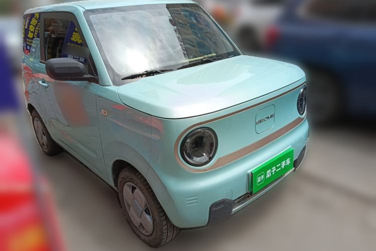 Used Geely Galaxy Panda 2023 Panda Mini 200km Endurance Bear Front Right 45 Deg