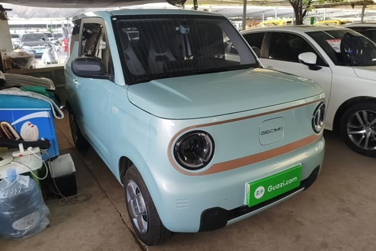 Used Geely Galaxy Panda 2023 Panda Mini 200km Endurance Bear Front Right 45 Deg