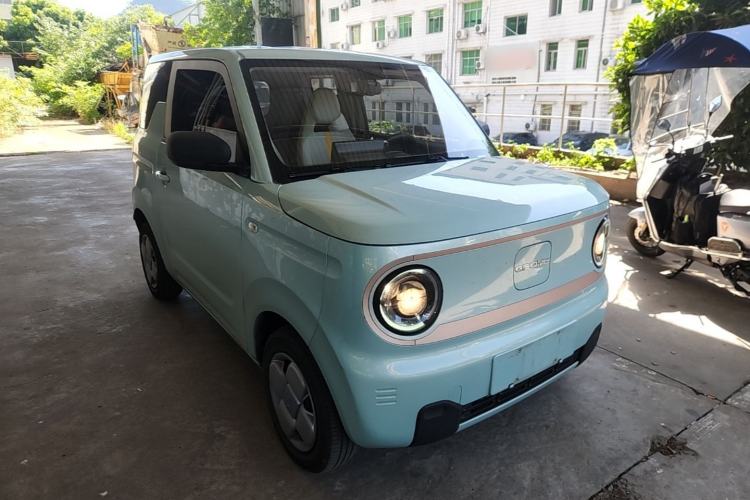 Used Geely Galaxy Panda 2023 Panda Mini 200km Endurance Bear Front Right 45 Deg