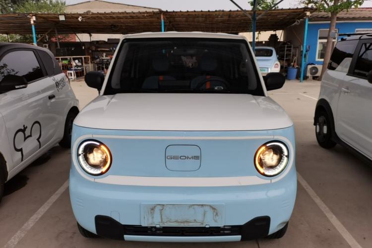 Used Geely Galaxy Panda 2023 Panda Mini 200km Endurance Bear Front