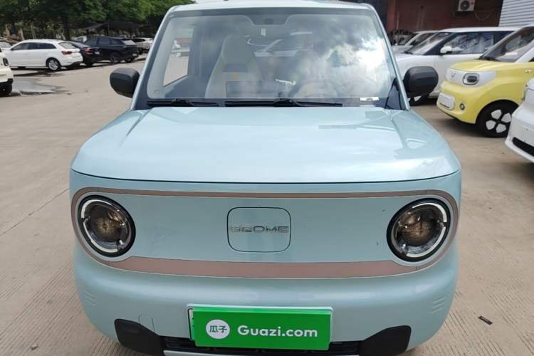 Used Geely Galaxy Panda 2023 Panda Mini 200km Endurance Bear Front