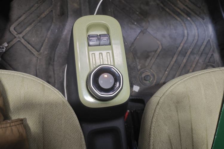 Used Geely Galaxy Panda 2023 Panda Mini 120km Asian Games Edition Gear Lever