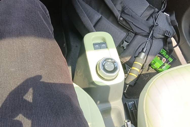 Used Geely Galaxy Panda 2023 Panda Mini 200km Dynamic Bear Gear Lever