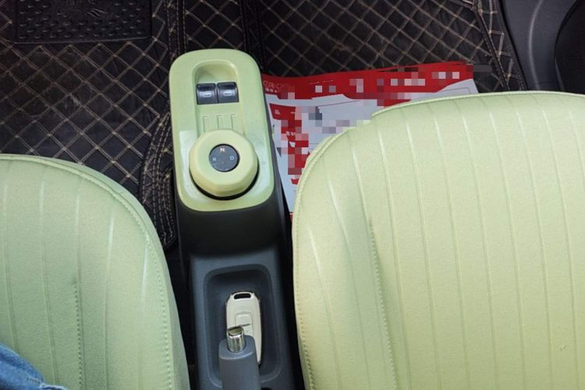 Used Geely Galaxy Panda 2023 Panda Mini 200km Dynamic Bear Gear Lever