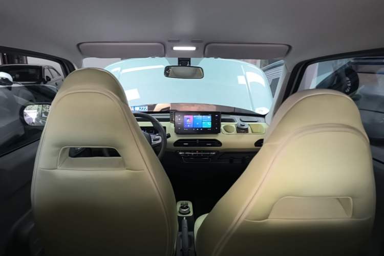 Used Geely Galaxy Panda 2023 Panda Mini 200km Endurance Bear Headliner
