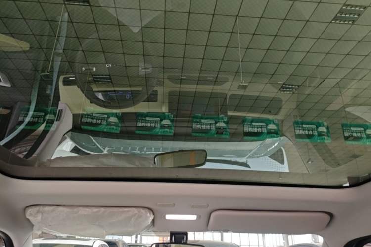Used Geely Galaxy Panda 2023 Panda Mini 200km Dynamic Bear Headliner